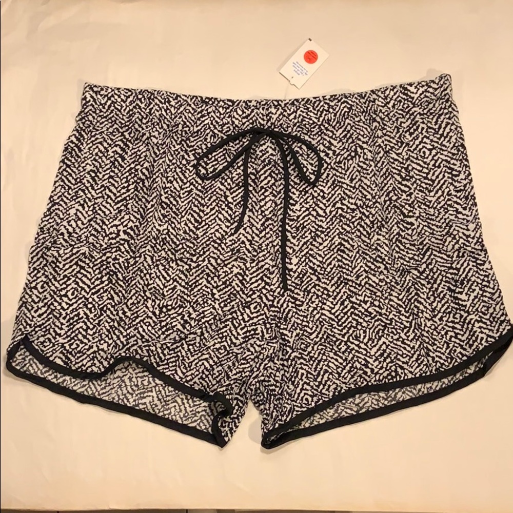 Women’s Shorts 3X